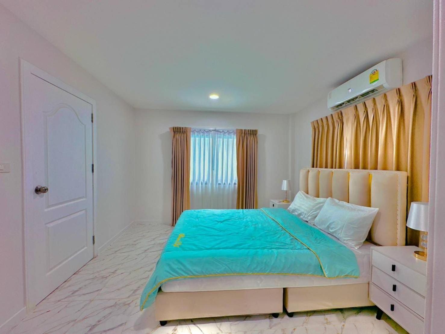 4Bedroom Pool Villa Near Walking St Bonk Pattaya Eksteriør bilde