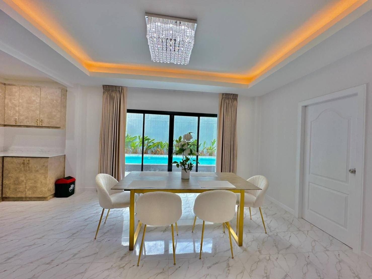 4Bedroom Pool Villa Near Walking St Bonk Pattaya Eksteriør bilde